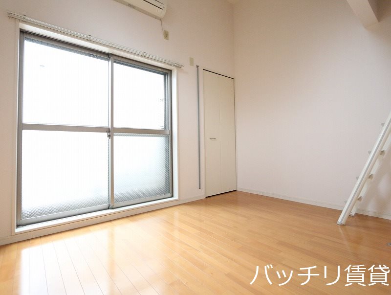 バルコニー　同型タイプの為、現状を優先いたします