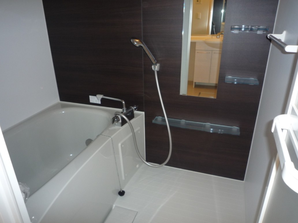 バス・シャワールーム　ゆったり過ごせるお風呂です