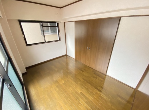 その他部屋・スペース　こちら寝室にいかがでしょうか。