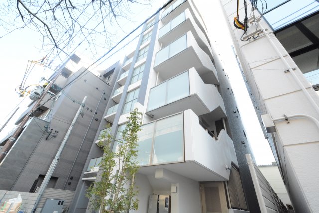 建物外観　安心のオートロック付き☆