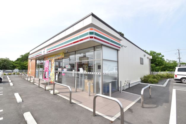 コンビニ　セブンイレブン熊谷久保島店（コンビニ）まで1067m