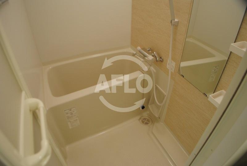 バス・シャワールーム　アーバンパーク難波　清潔感のあるお風呂