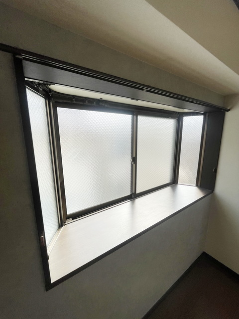 バルコニー　～出窓も有ります～