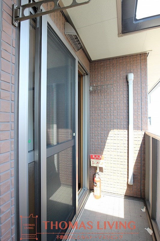 バルコニー　実際の写真を準備中の為、同じ建物の別室写真です。参考下さい。