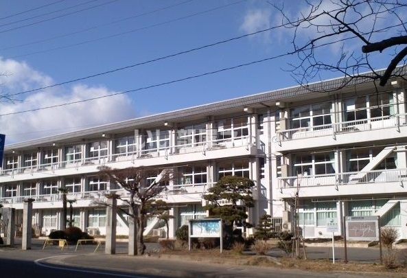 小学校　二本松北小学校（小学校）まで324m