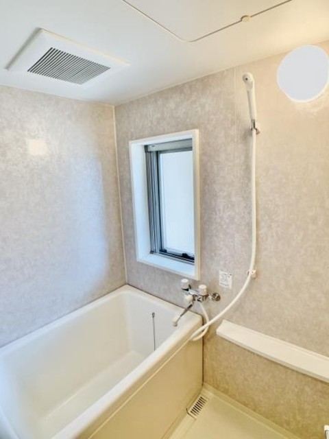 バス・シャワールーム　バスルーム