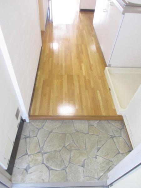 玄関　写真は別のお部屋のイメージです　現況優先