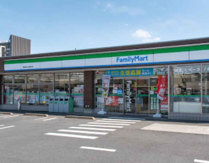 コンビニ　ファミリーマート 武蔵村山大南通り店（コンビニ）まで976m