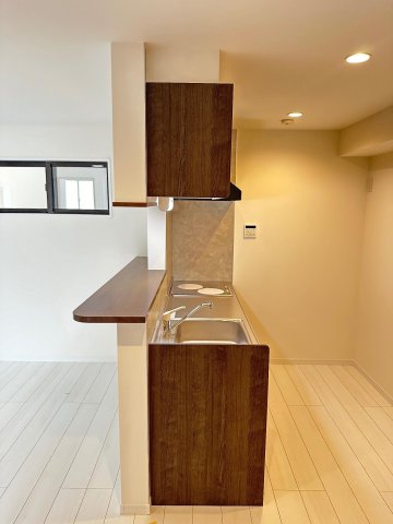 キッチン　IH2口コンロ付き