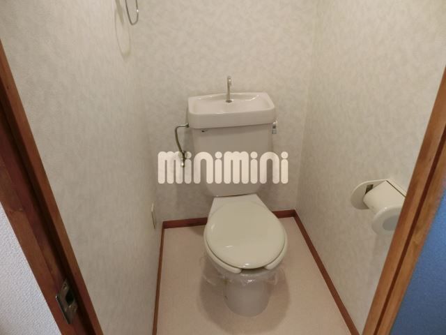 トイレ　コンセント付でウォシュレットの設置もできます！