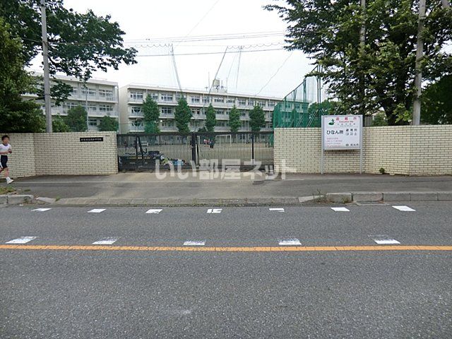 中学校　和光市立大和中学校（中学校）まで490m