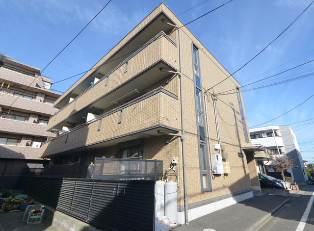 建物外観　～カッコイイ外観ですね～