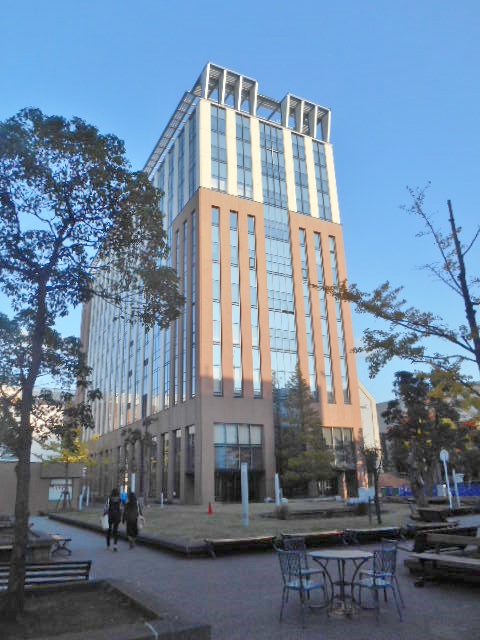 大学・短大　私立関東学院大学（大学・短大）まで1956m