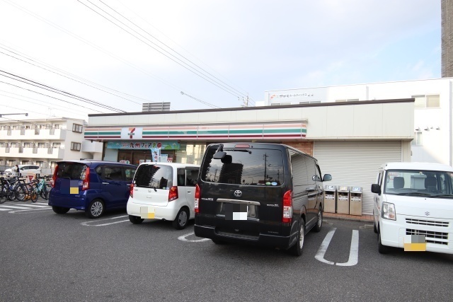 コンビニ　セブン-イレブン 名古屋八剣２丁目店（コンビニ）まで400m