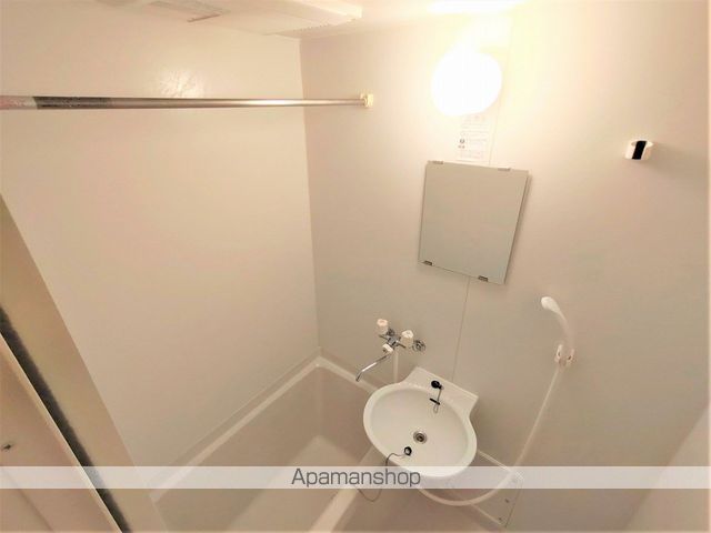 レオパレス山下の風呂写真