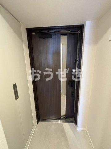 玄関　※同仕様参考写真