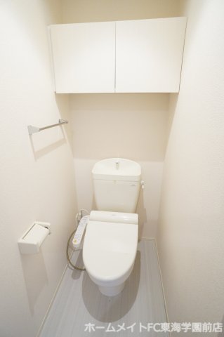 ＪＲ豊肥本線 水前寺駅 徒歩15分 2階建 築13年のトイレ写真