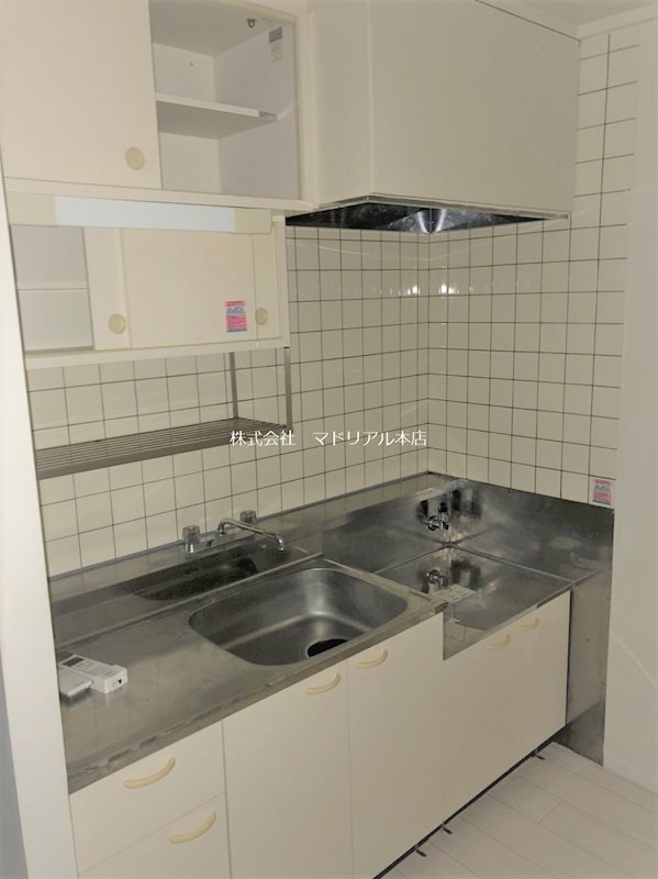 りんかい線 品川シーサイド駅 徒歩13分 14階建 築42年のキッチン写真