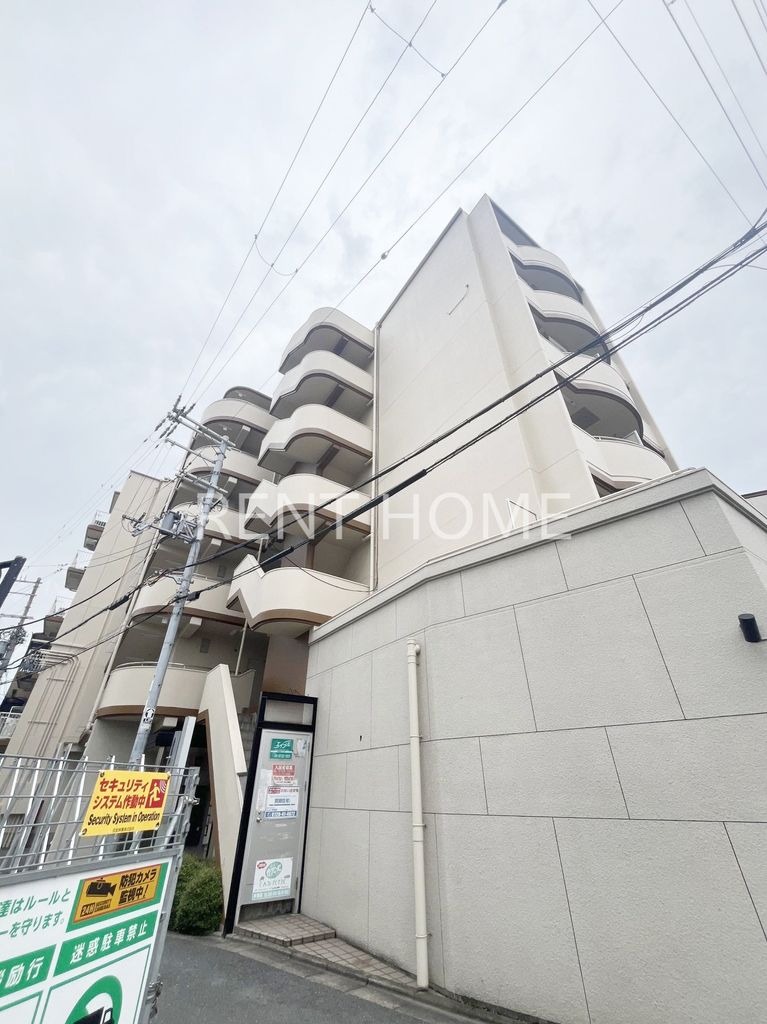 建物外観　RC造の重厚な6階建のマンションタイプです。