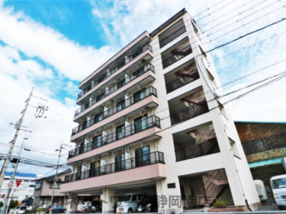 建物外観　外観は落ち着いています