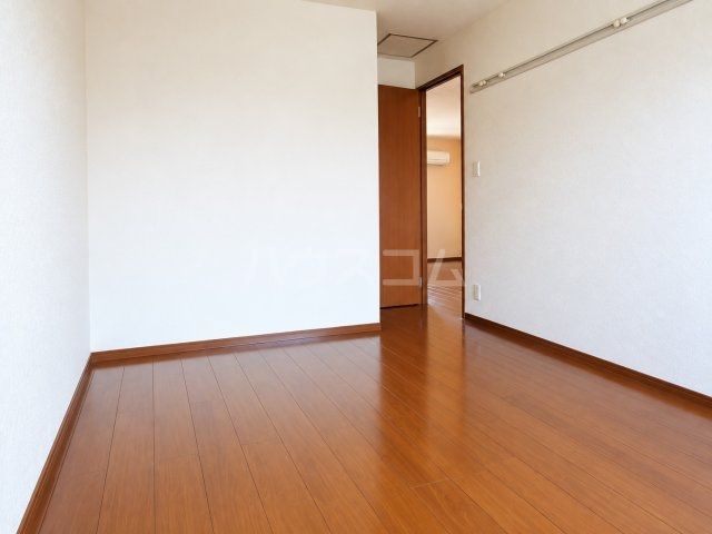 プティヴィラージュIIの内装写真