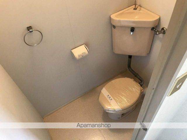 名鉄犬山線 大山寺駅 徒歩5分 2階建 築43年のトイレ写真