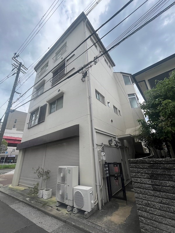 小高マンションの外観写真