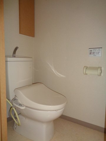 東京メトロ丸ノ内線 新中野駅 徒歩4分 12階建 築29年のトイレ写真