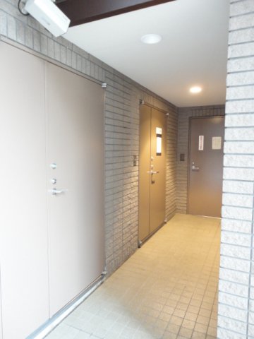 東京メトロ丸ノ内線 新中野駅 徒歩4分 12階建 築29年の外観写真