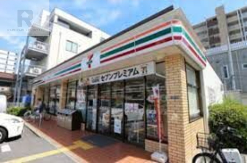 コンビニ　セブンイレブン吹田垂水町3丁目店（コンビニ）まで161m