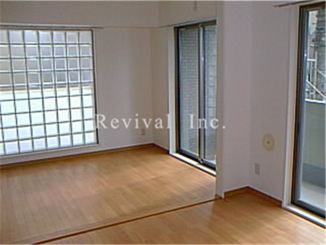 居室・リビング　使いやすいリビング空間でございます