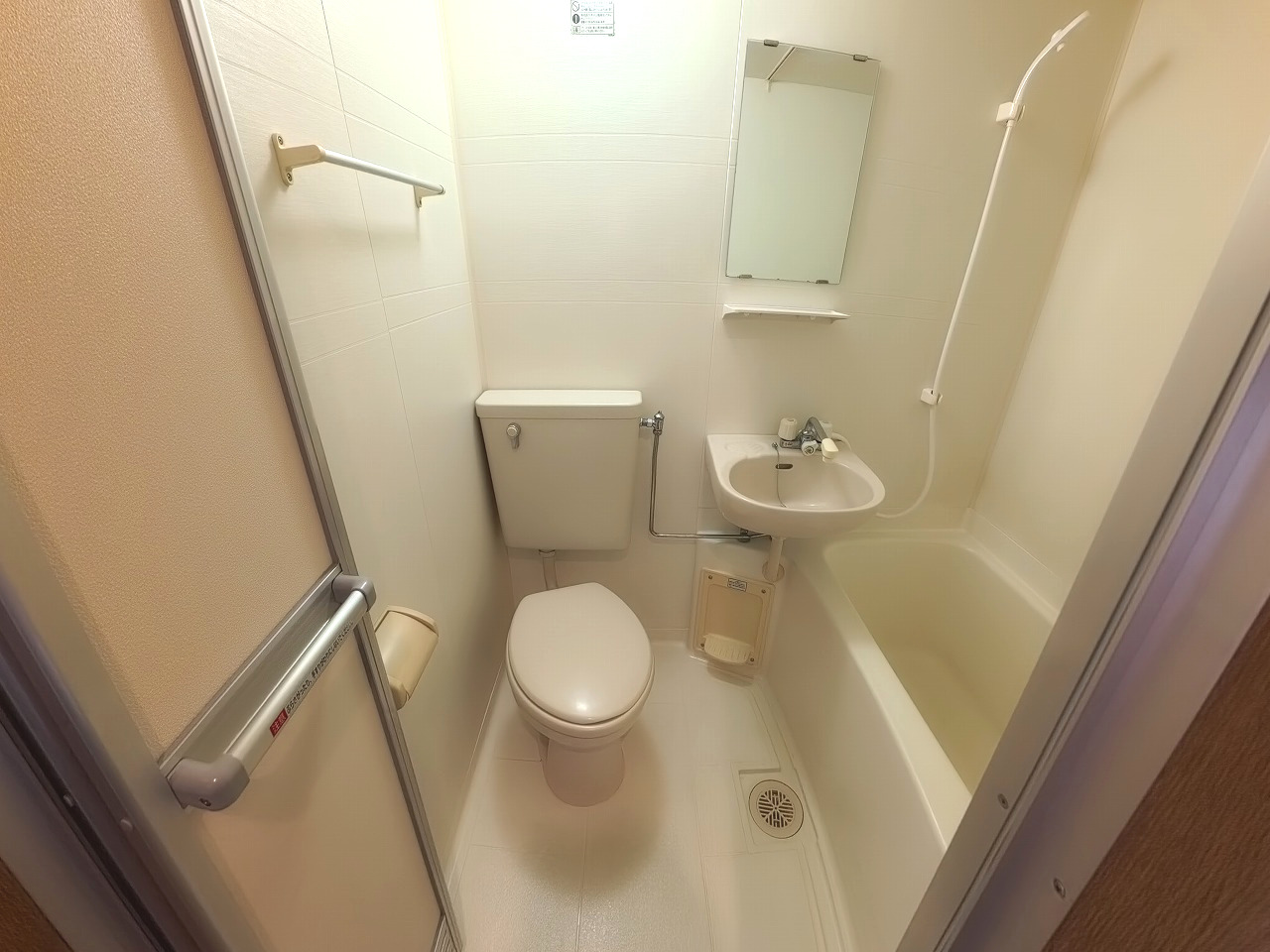 東急目黒線 武蔵小山駅 徒歩7分 3階建 築26年のトイレ写真