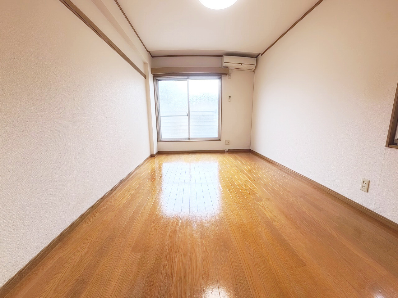 東急目黒線 武蔵小山駅 徒歩7分 3階建 築26年の居間写真