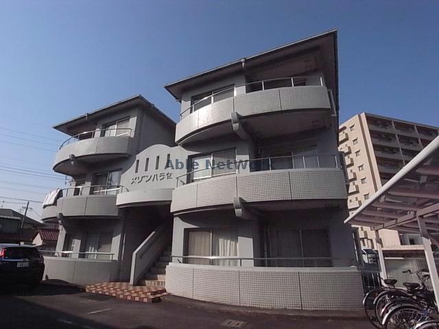 岐阜市本荘のマンションの建物外観