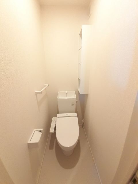 【宇土市高柳町のアパートのトイレ】