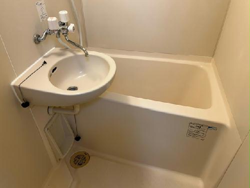 バス・シャワールーム　現況優先