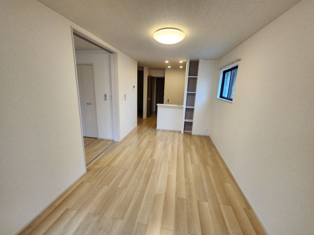 居室・リビング　101号室の写真を掲載しております