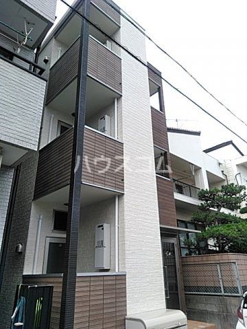 名古屋市港区辰巳町のアパートの建物外観