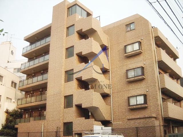 新宿区早稲田南町のマンションの建物外観