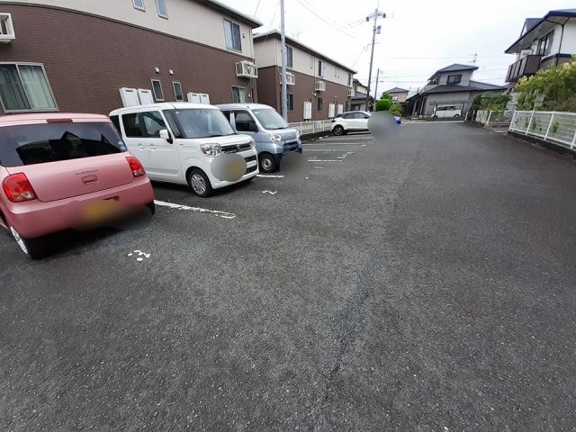 【神埼市千代田町姉のアパートの駐車場】