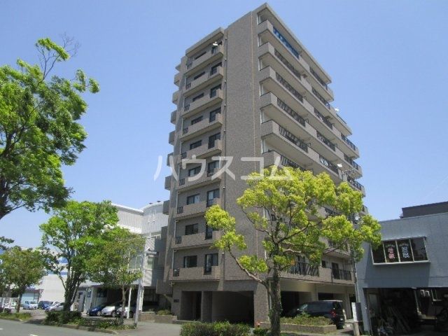 掛川市南のマンションの建物外観