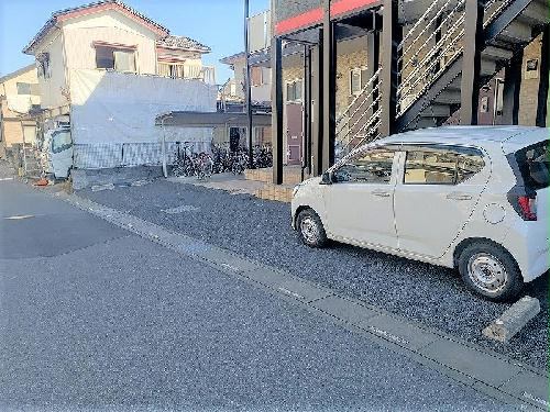 【レオパレス寛の駐車場】