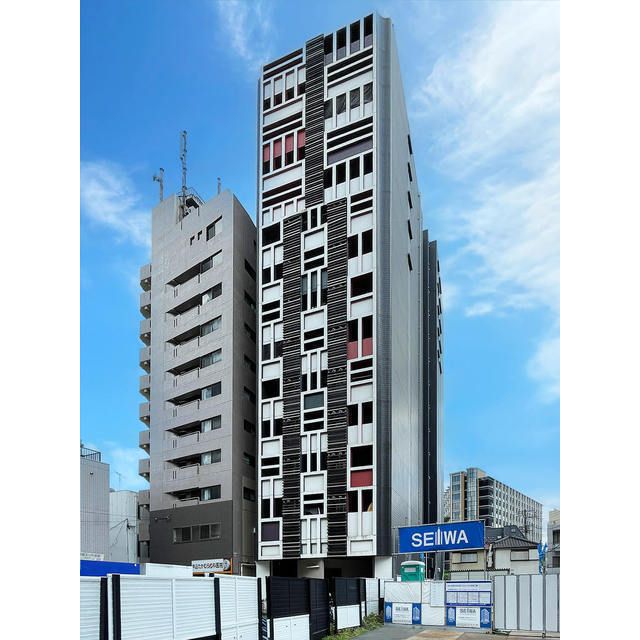 【新宿区若松町のマンションの建物外観】