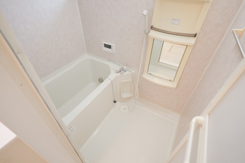 バス・シャワールーム　図面と現状に相違がある場合には現状を優先