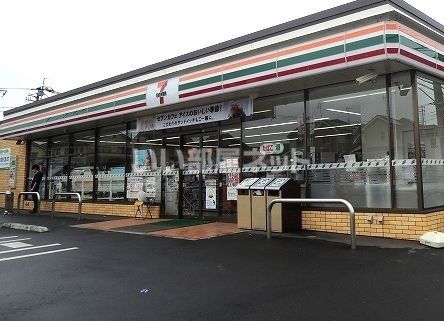 コンビニ　セブンイレブン 伊奈内宿店（コンビニ）まで554m