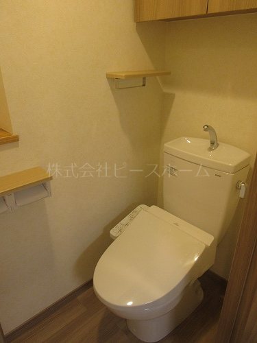 トイレ　※別号室参考写真