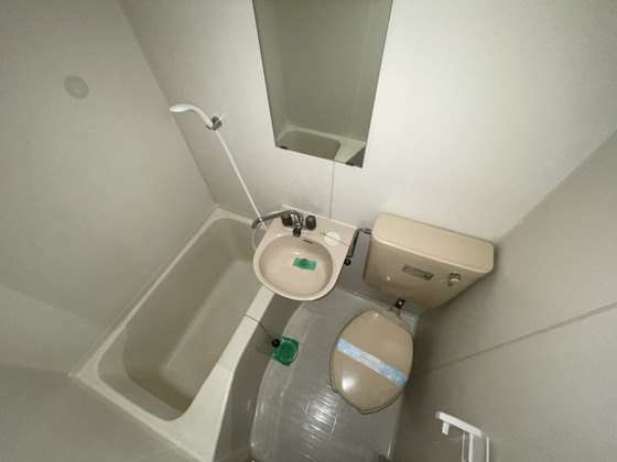 バス・シャワールーム　※別号室の写真です