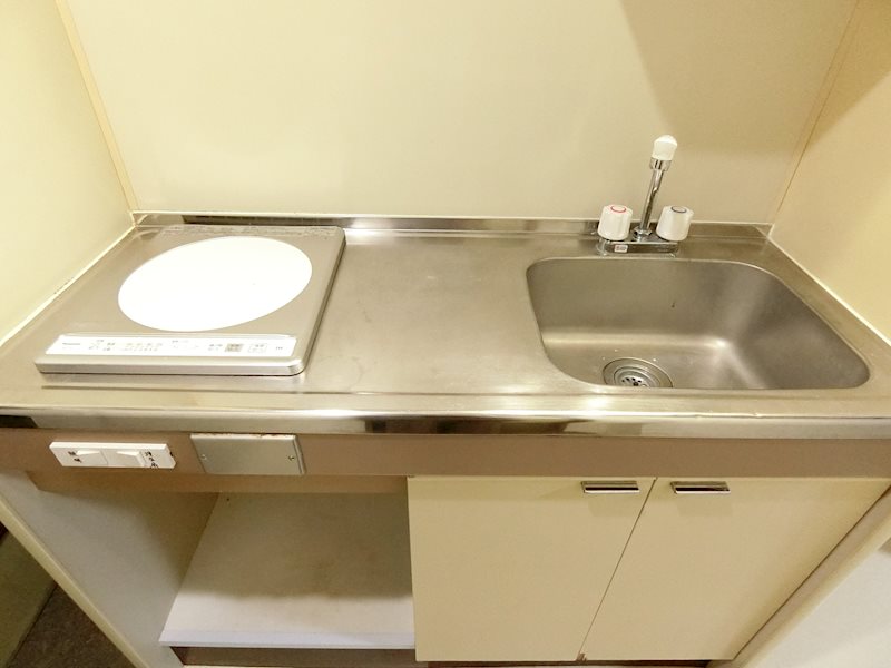 キッチン　ＩＨクッキングヒーターです