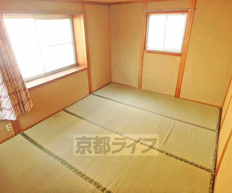 居室・リビング　素足でくつろげる畳のお部屋