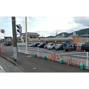 コンビニ　セブンイレブン静岡新伝馬店（コンビニ）まで126m